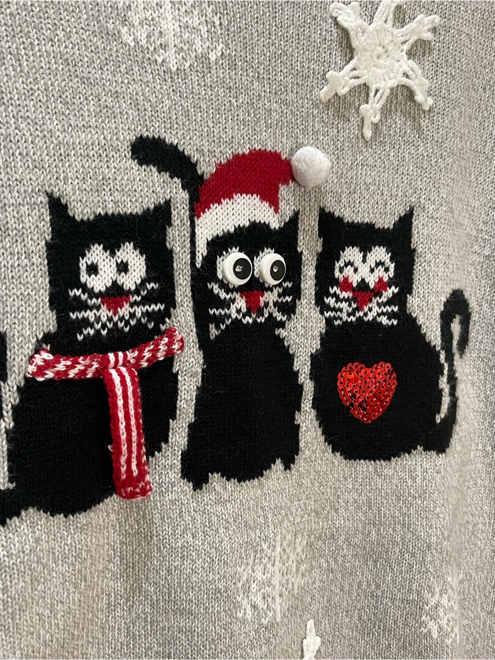 Karen Scott Christmas Sweater with Festive Black Cat Trio - Picture 2 of 10